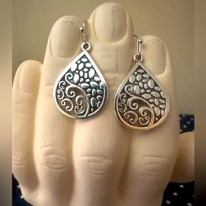 Vintage -Uniquely Carved Silver Dangle Earrings